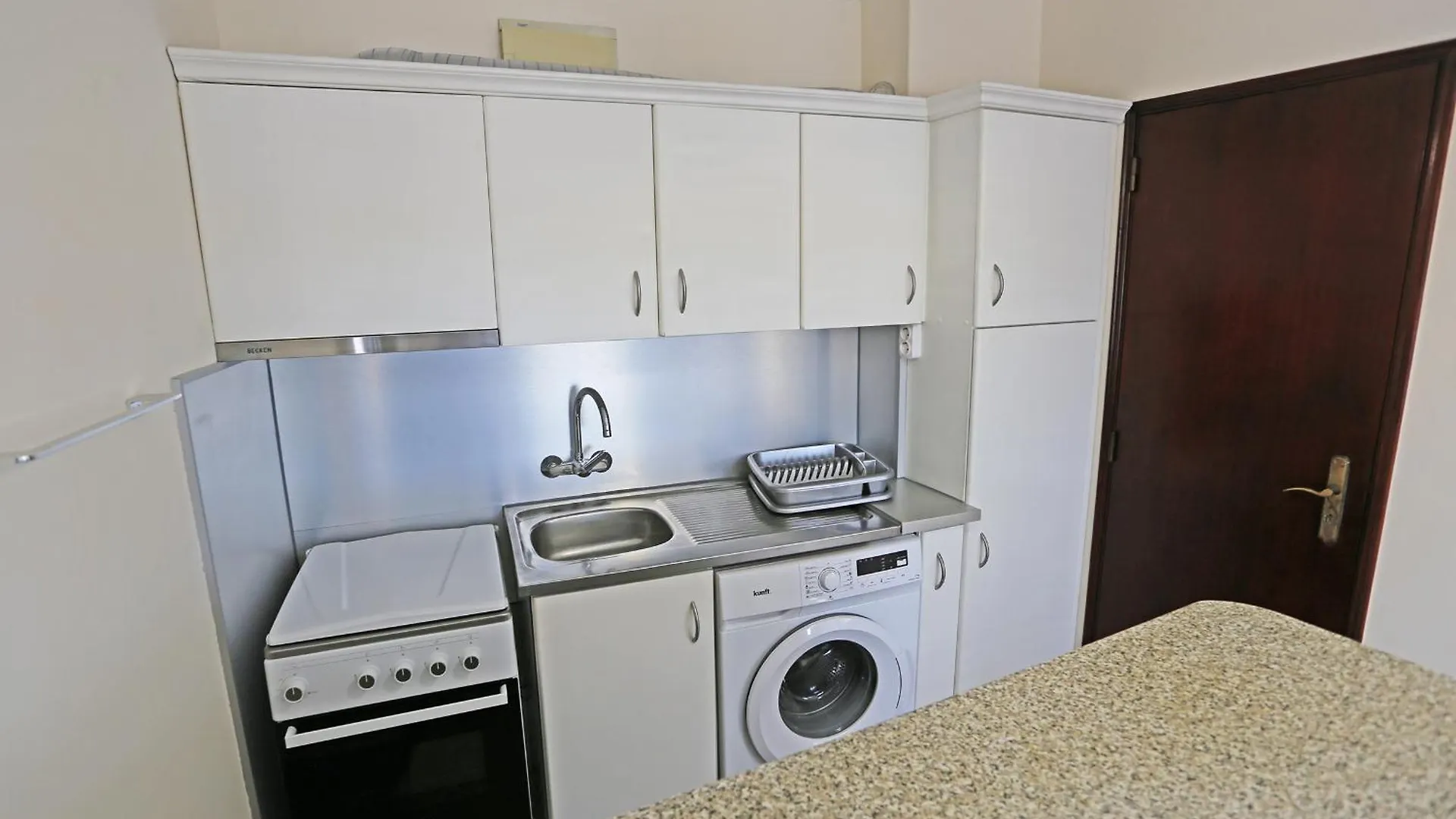 Sweet Spot Marina Apartments Lagos 0*,  Portugal