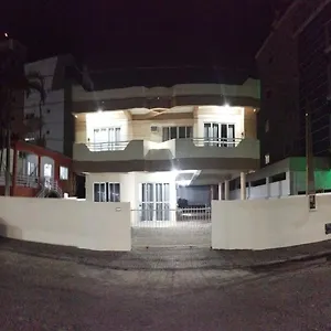 Residencial Nereu Apartamento Bombinhas
